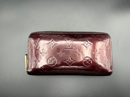 Louis Vuitton Vernis Amarante Zippy Wallet