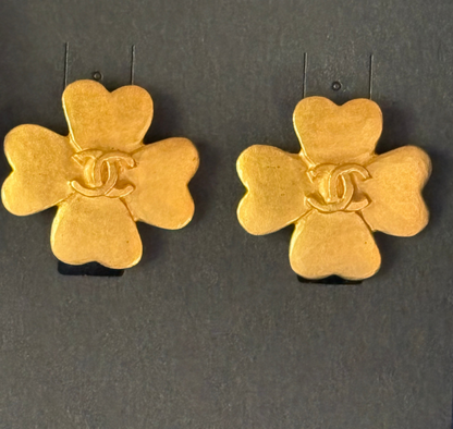 Vintage CHANEL Clover CC Earrings