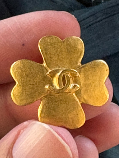 Vintage CHANEL Clover CC Earrings