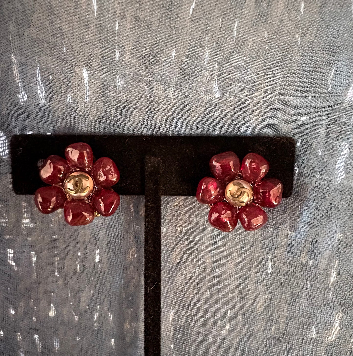 Chanel Camelia CC Earrings – Red Resin (Clip-On)