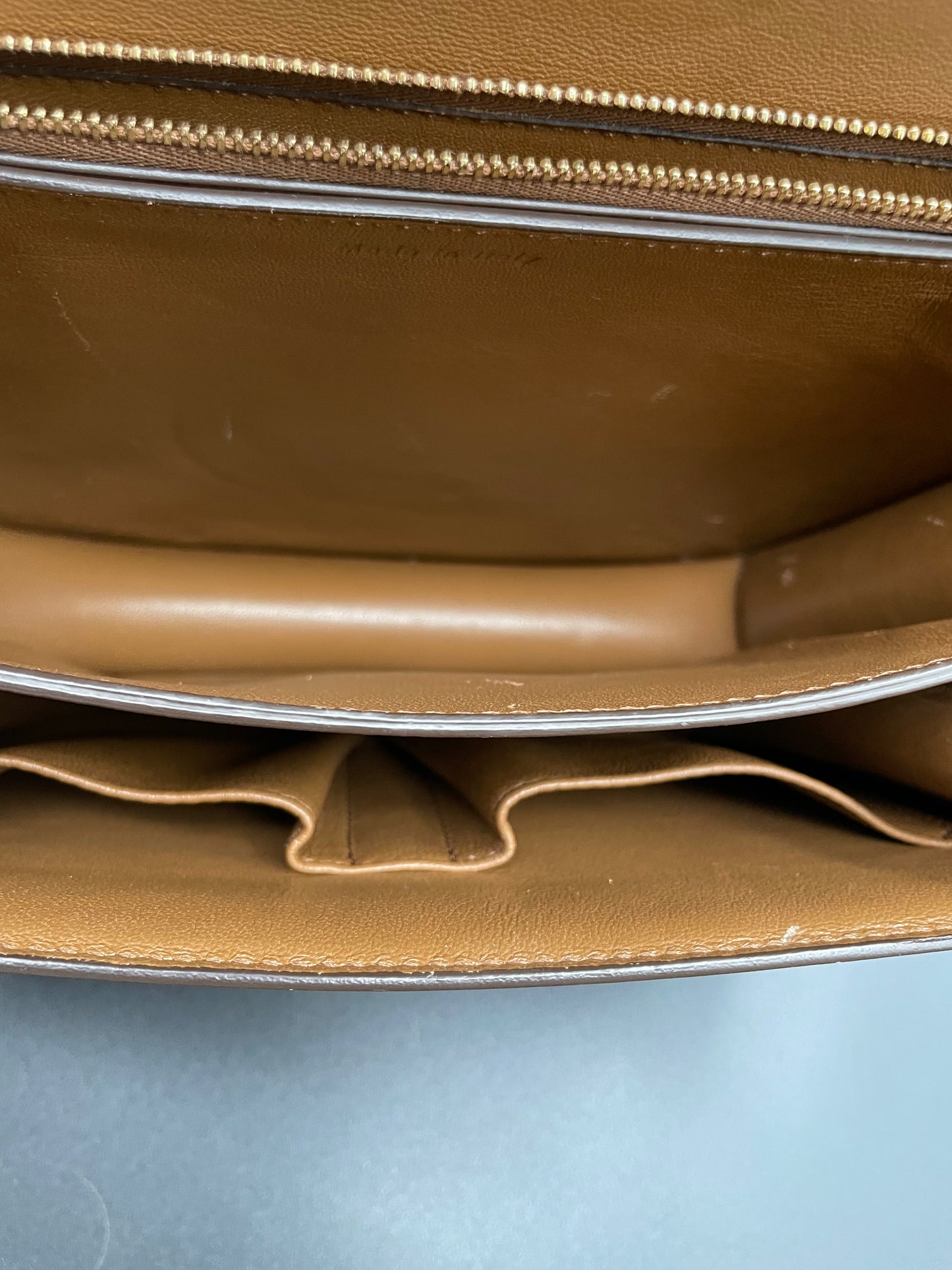 Box Medium Classic Box Camel