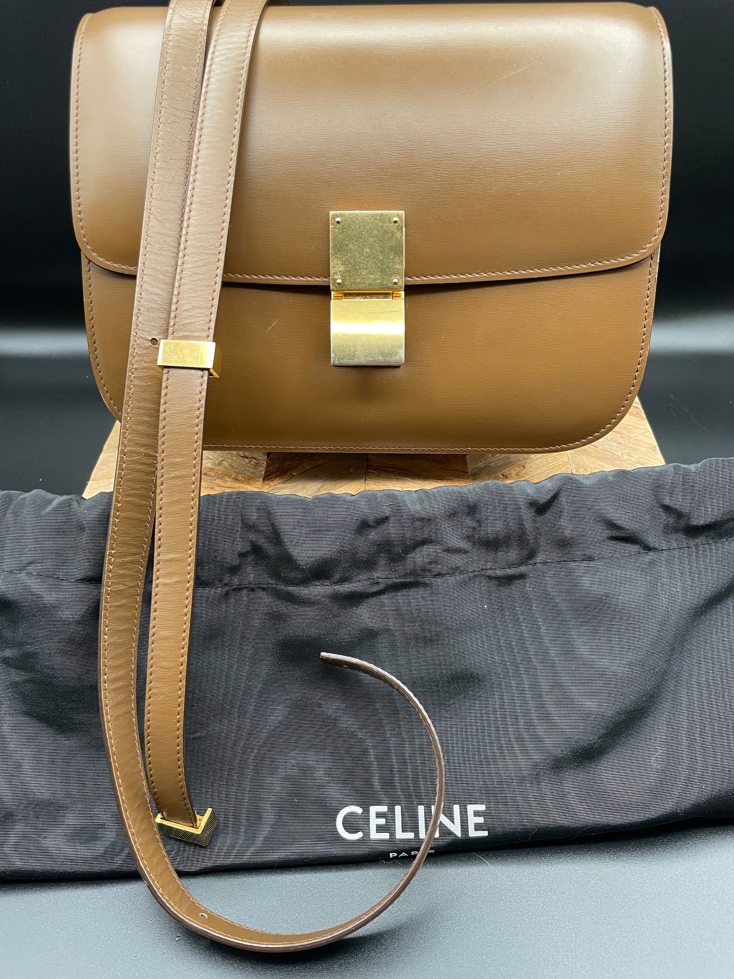 Box Medium Classic Box Camel