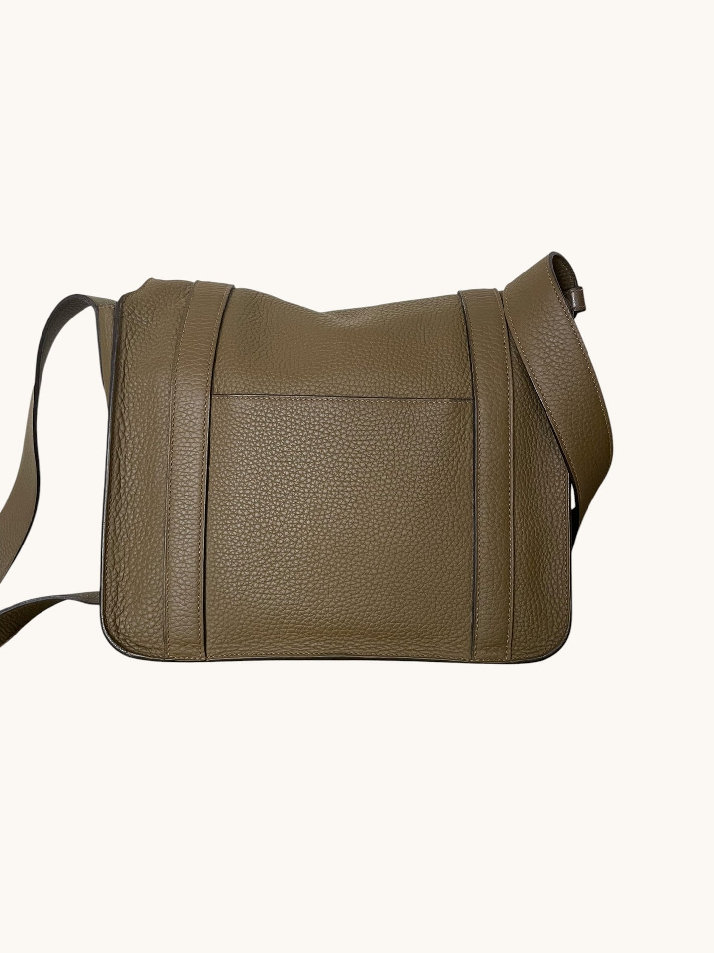 Hermes Beton Taurillon Clémence Exterior · Bleu Electrique Interior