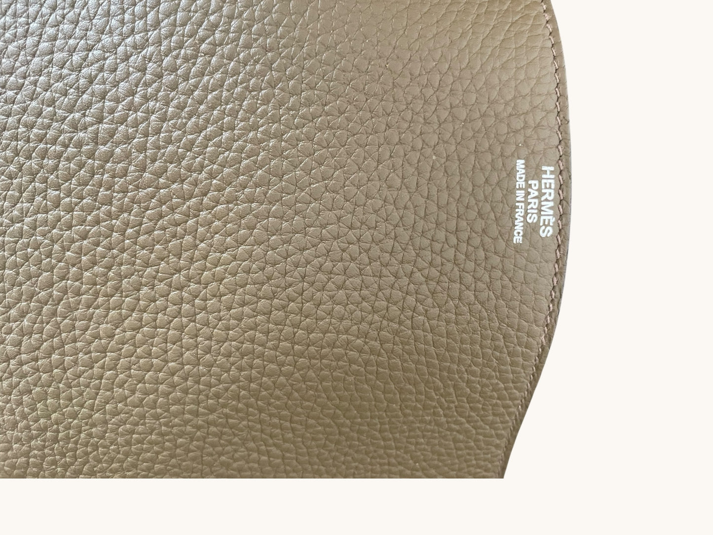 Hermes Beton Taurillon Clémence Exterior · Bleu Electrique Interior